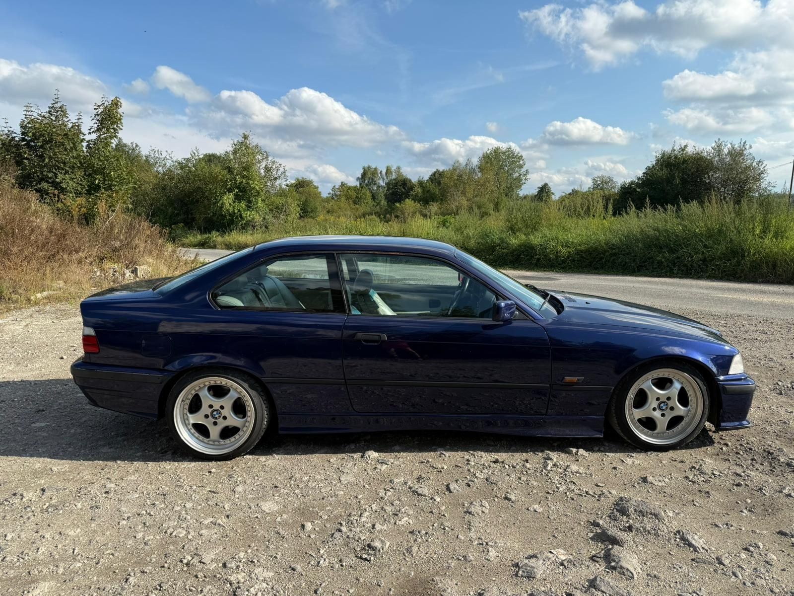 Sprzedam Bmw e36 coupe 1.8is zdrowa