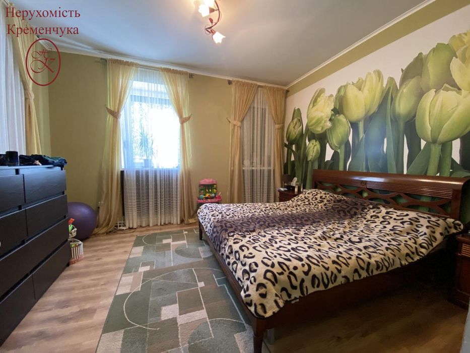 Продаж / Будинок / передмістя/ Сертифікат