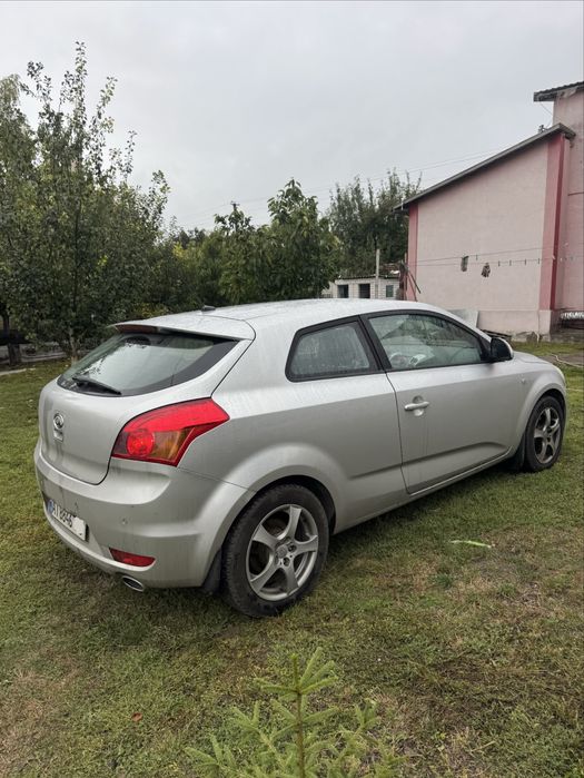 Kia Ceed 2008 2.0 CRDi