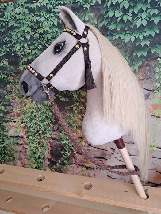 Hobby Horse  cremello A3  - zestaw