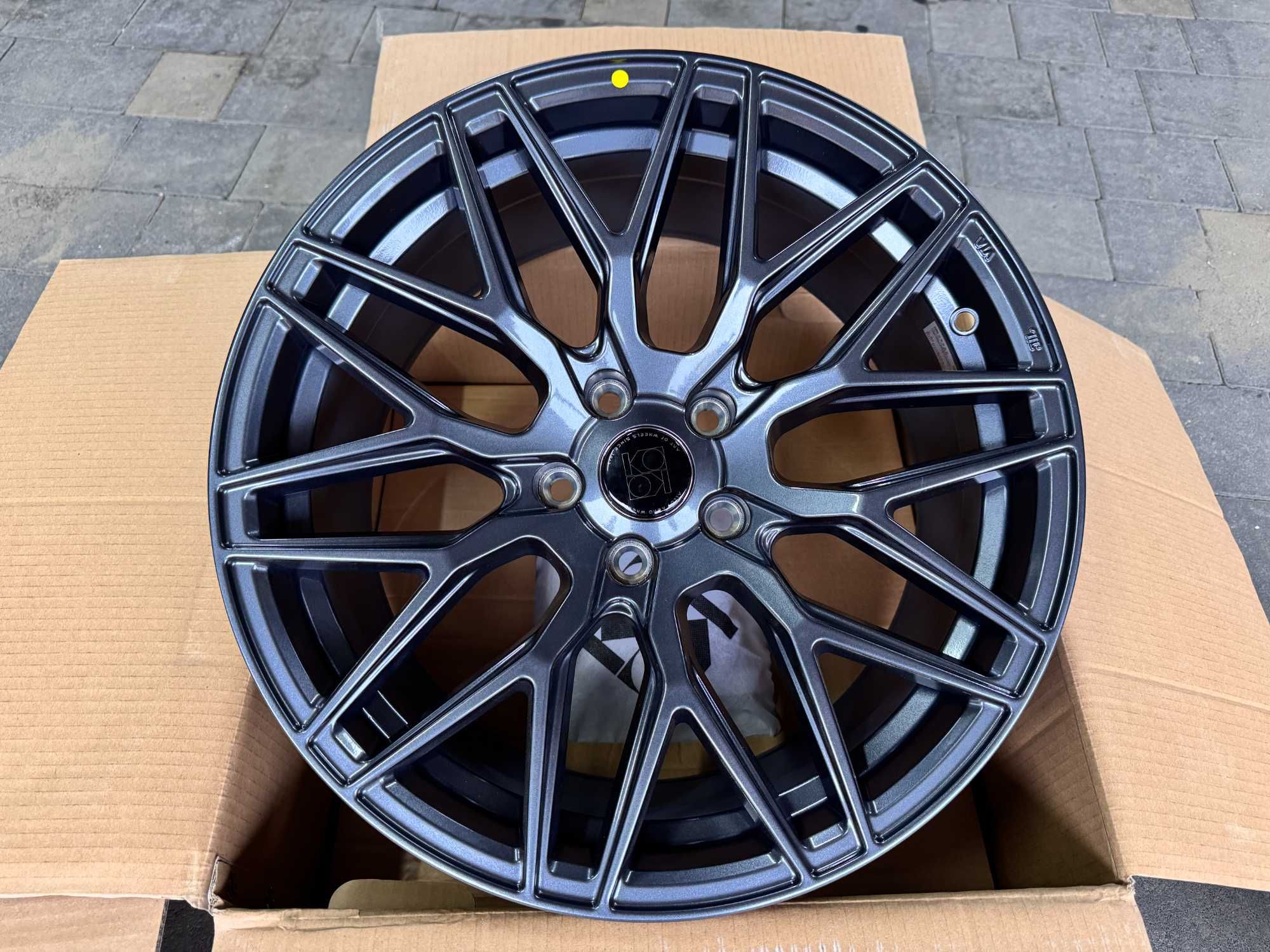 R18 5x114.3 8.5j et40 Tesla Model 3 S X Y тесла модел с титани колеса
