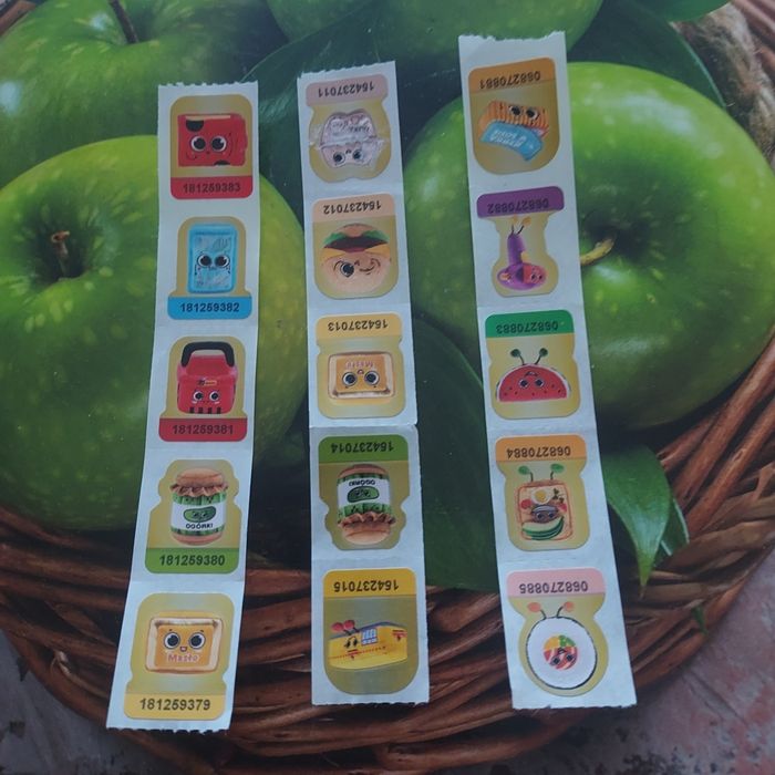 Naklejki z Biedronki 5 szt za 4 zł