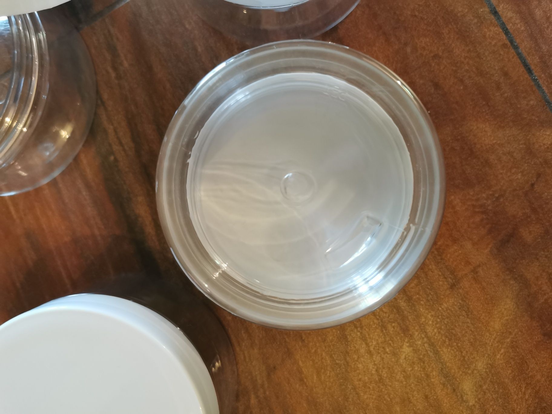 Pojemniki plastikowe 4 szt