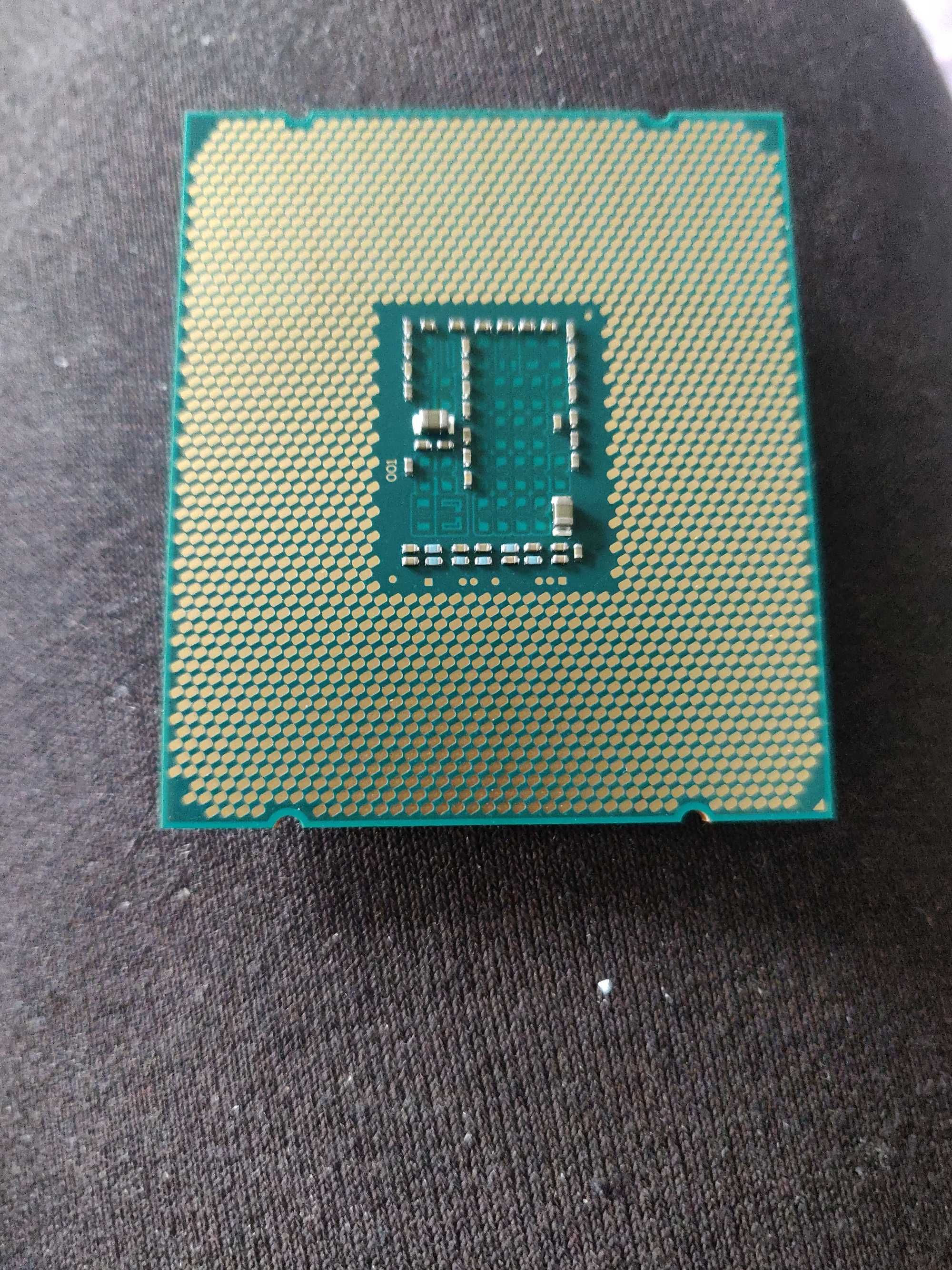 Процессор Intel Xeon новый CPU E5 2660 V3 LGA 2011-3 Core 10 ядерный