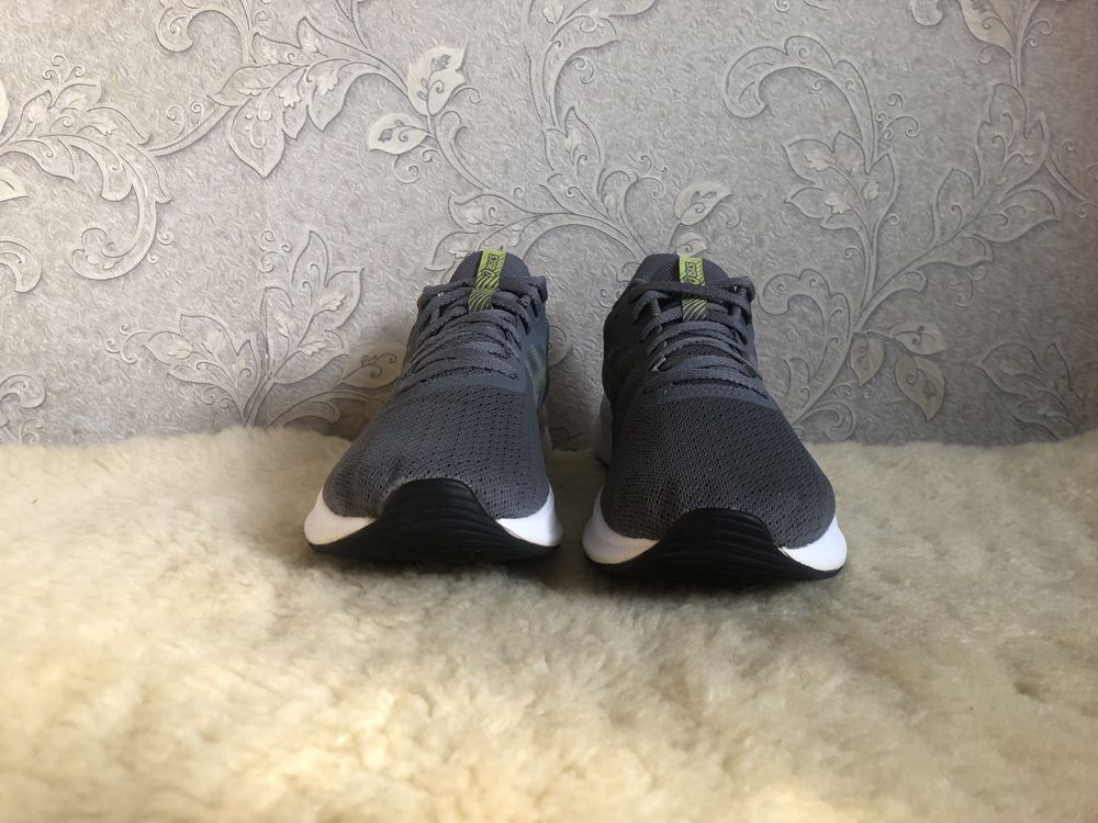 Оригінал! Кросівки Asics Gel для бігу, волейболу. 43 42,5 42 27,5 27
