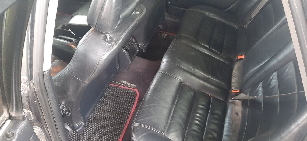 Продам автомобіль ауді а6 с4