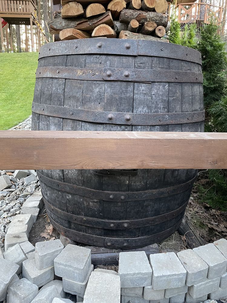 Beczka dębowa po whiskey