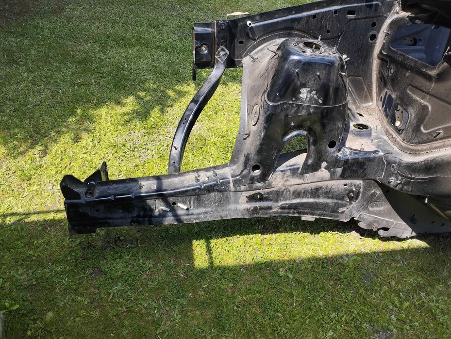 Ćwiartka prawy przód jeep grand cherokee WK2