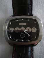 Zegarek Esprit Chronograph z datownikiem.