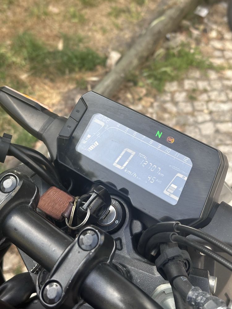 Honda cb 300r preta