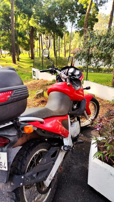 Vende-se moto en bom estado