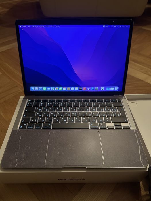 Apple Macbook Air M1 2020 +чохол, хаб