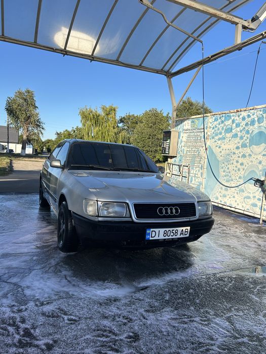 Продам ауді 100 С4