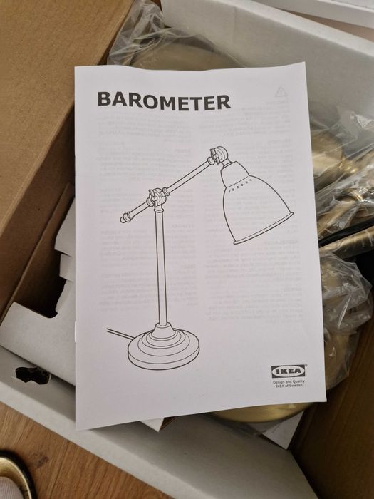 Lampka biurkowa barometr