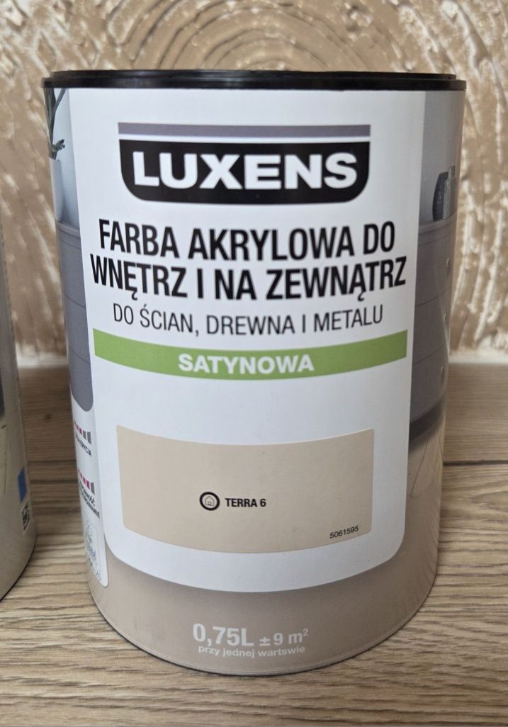 Farba akrylowa do wnetrz i na zewnątrz 3 puszki po 0.75litra