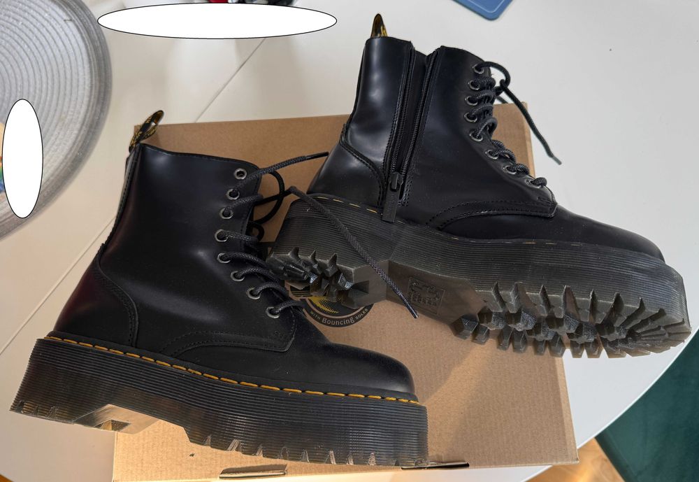 buty dr. Martens airwaves  rozm.38