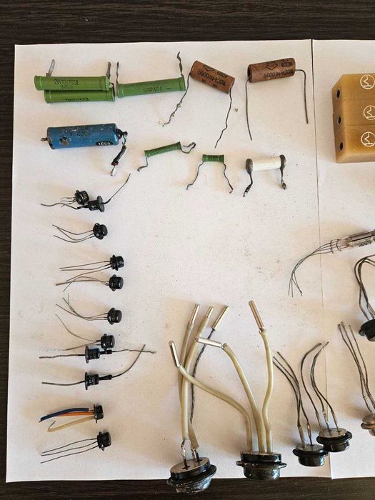 Радиодетали (диоды, транзисторы, лампы, резисторы, конденсаторы)