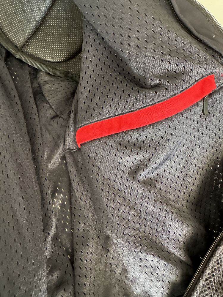 Casaco Dainese verão