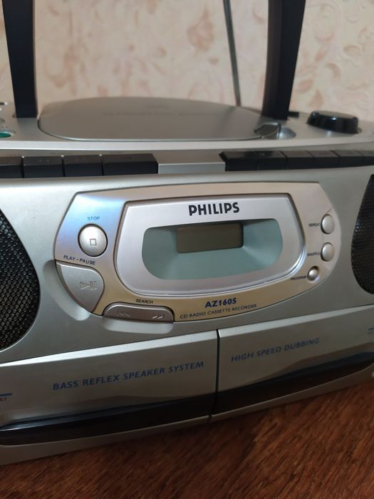 Радио CDмагнитофон PHILIPS  AZ1605 ...