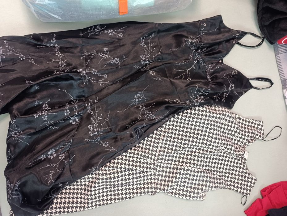 Paka ubrań rozmiar M 38