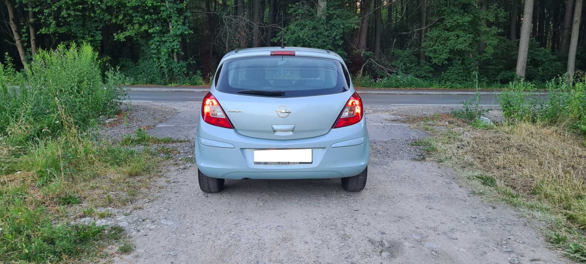 Opel Corsa***Benzyna***Klima***5 drzwi