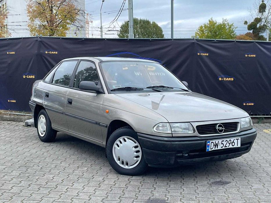 Opel Astra 1.4 b • NISKI PRZEBIEG • DŁUGI PRZEGLĄD • Zamiana