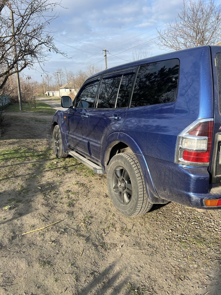 Mitsubishi Pajero Wagon