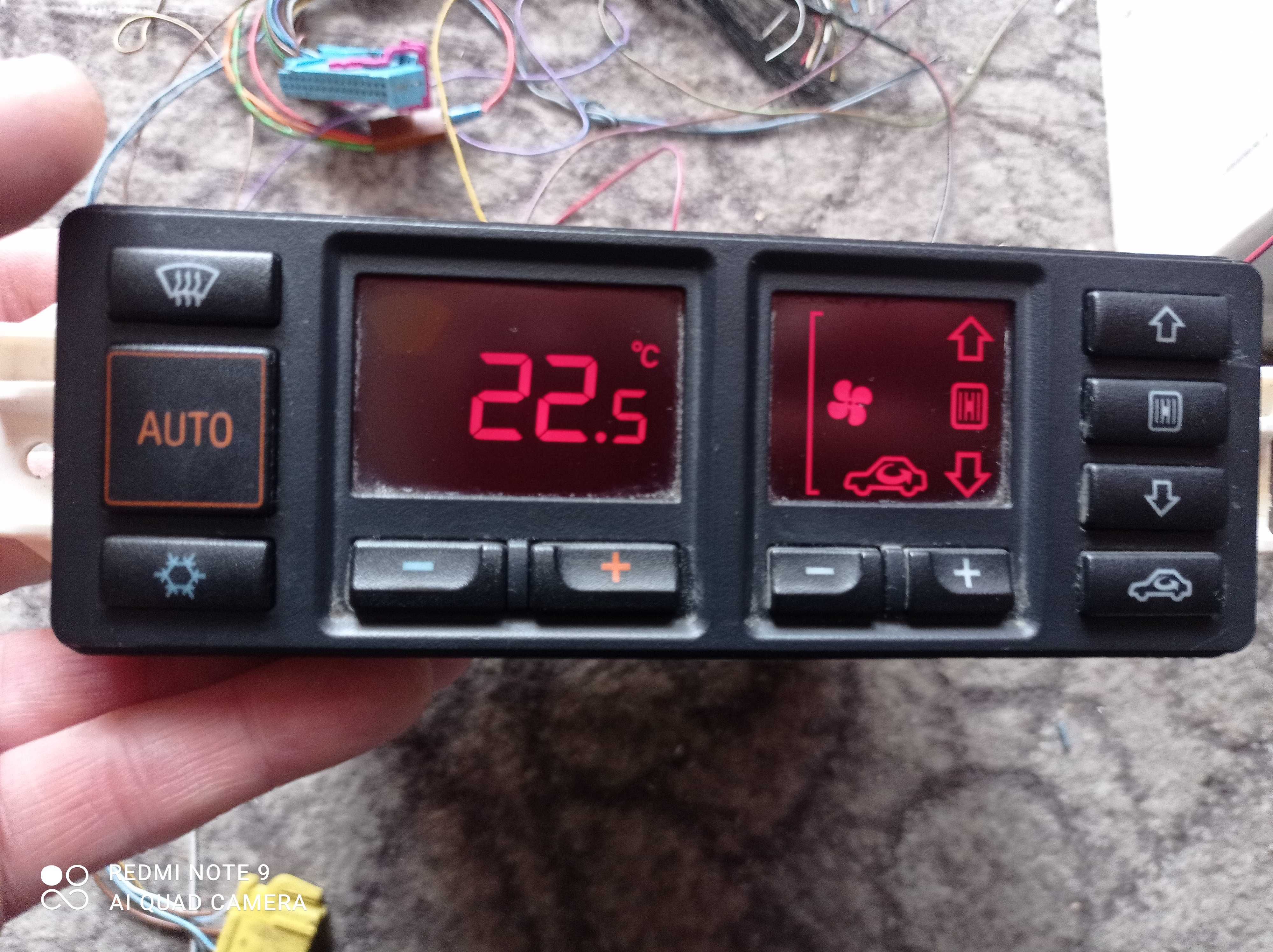 Panel klimatronik Audi 100 A6 C4 rózne numery
