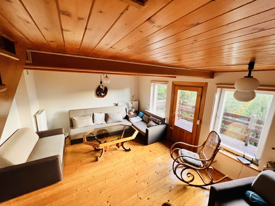 Świerkowa Chata – malowniczy widok na Kocierz Rychwałdzki