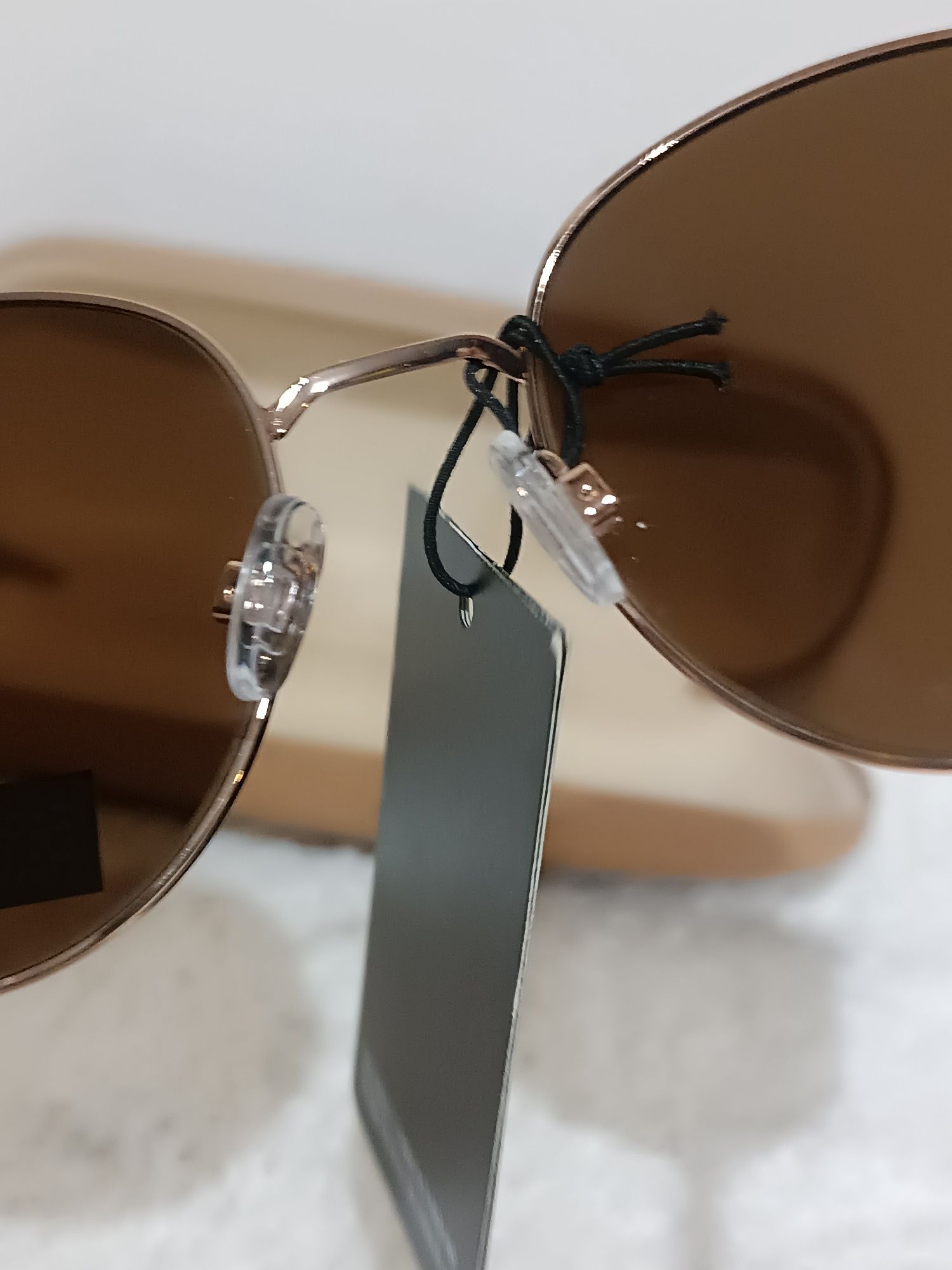 Okulary przeciwsłoneczne Kendall + Kylie Collins  KK4072 modl. 680