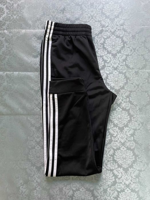 Calças Pretas Adidas IC6747