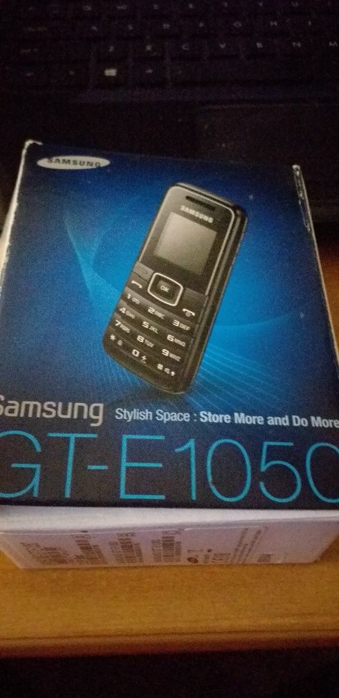 Telefon Samsung GT-E1050