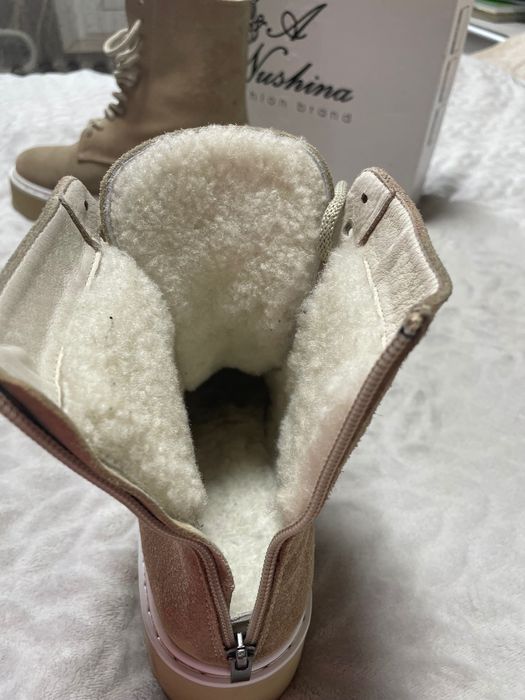 Зимові чоботи жіночі