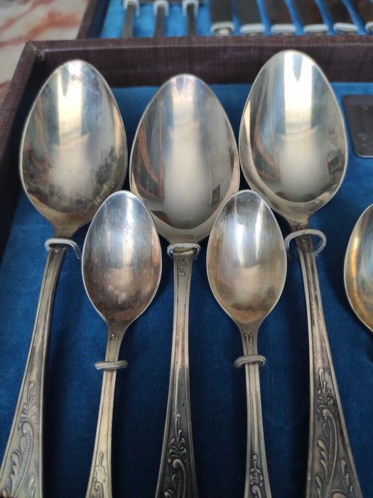 Столові прибори з нагоди "Олімпіади-80"