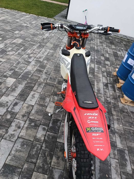 Asix HR 99 75 godzin super stan