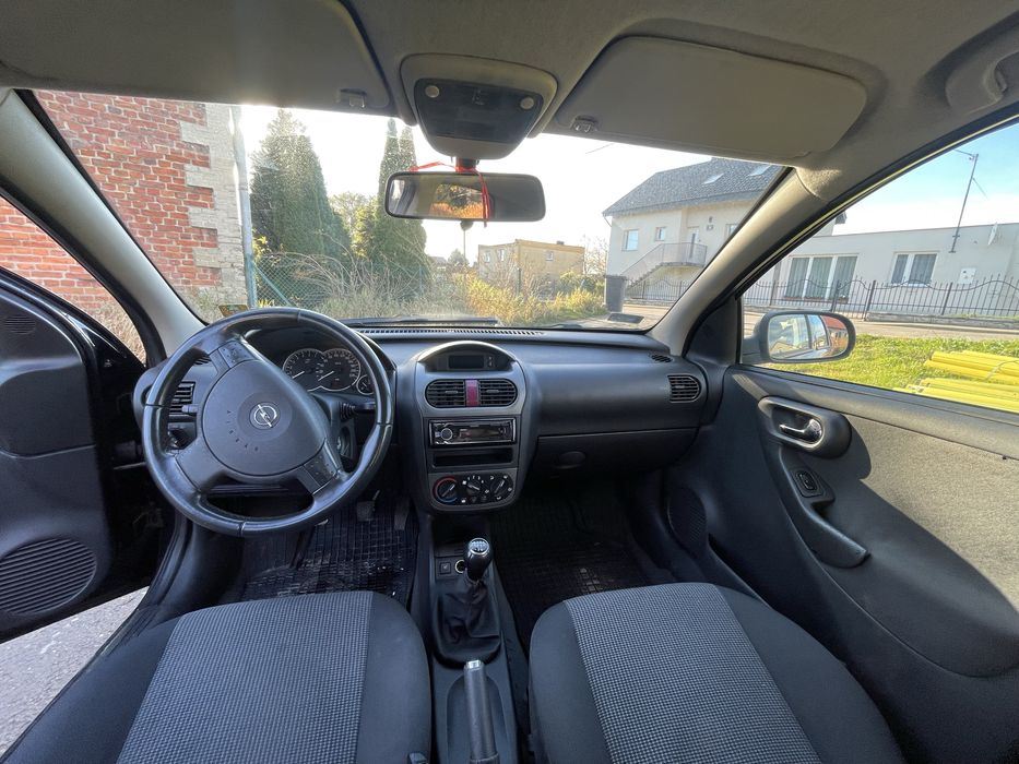 Opel Corsa C 2003 benzyna gaz klima 5 drzwi podgrzewane fotele