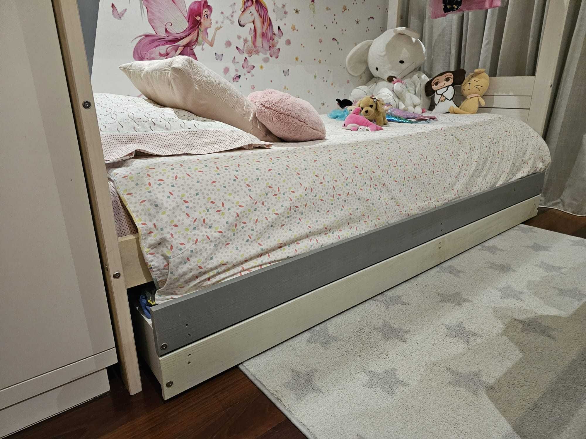 Vendo cama "casinha" com arrumação