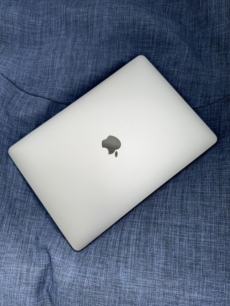 Macbook Pro 13 Retina 2017 |i5 2.3/3.2Ghz| 16gb Ram | SSD 256gb