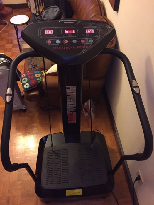 Maquina de ginásio nova