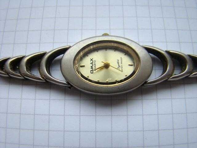 Часы кварцевые женские с оригинальным браслетом OMAX времен СССР.