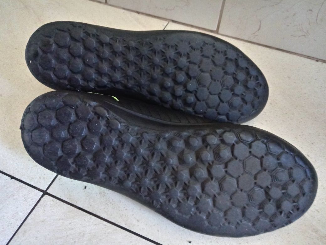 Buty dla dziecka do piłki nożnej, piłkarskie turfy Kipsta r.38