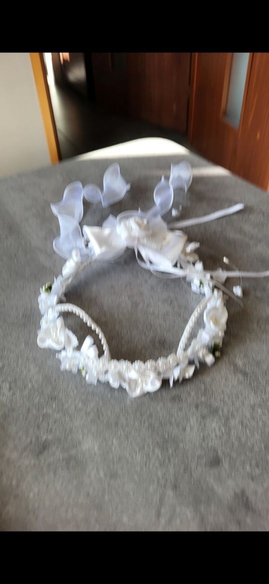 Wianek i torebka komunijna