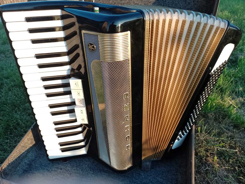 Akordeon Hohner Lucia III 96 basów oryginał