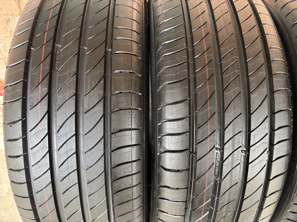 Комплект нових літніх шин 195/55R16 Michelin