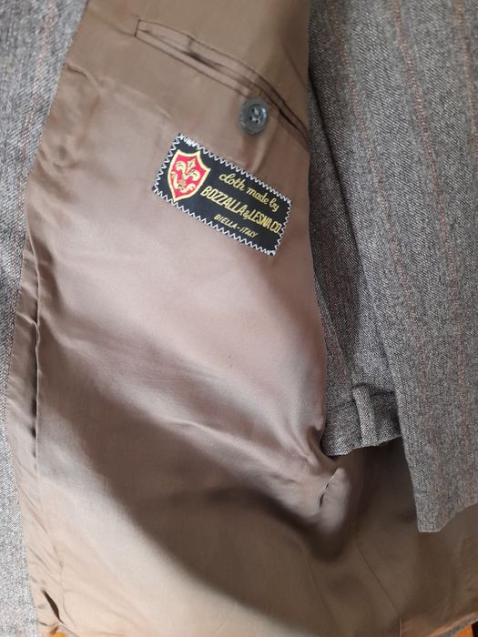 Fatos  de homem como novos