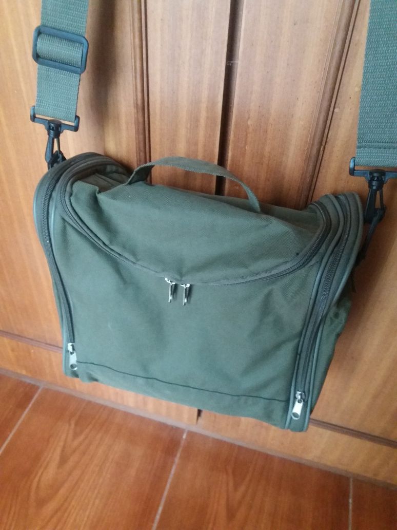 Bolsa de ombro Tira-colo / Mala pequena