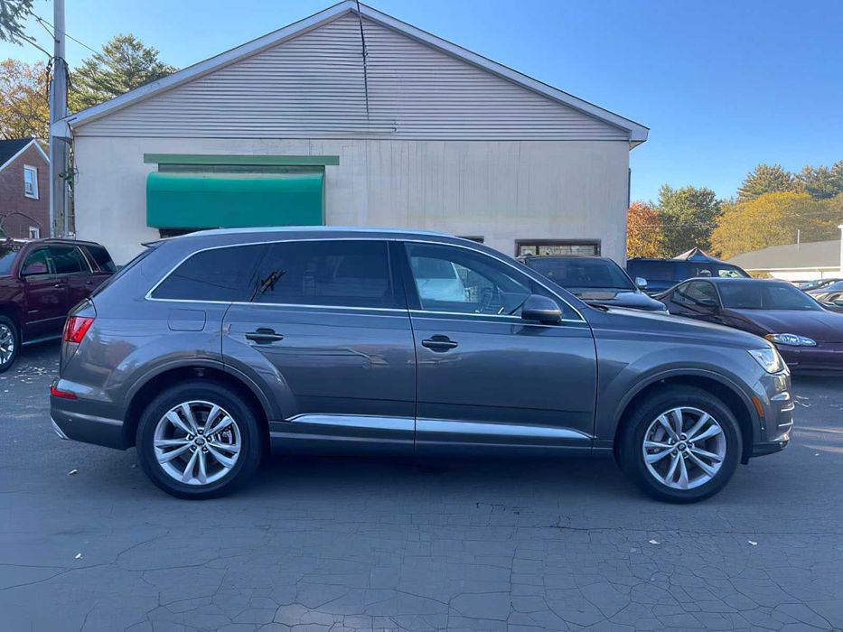 Audi Q7      2019