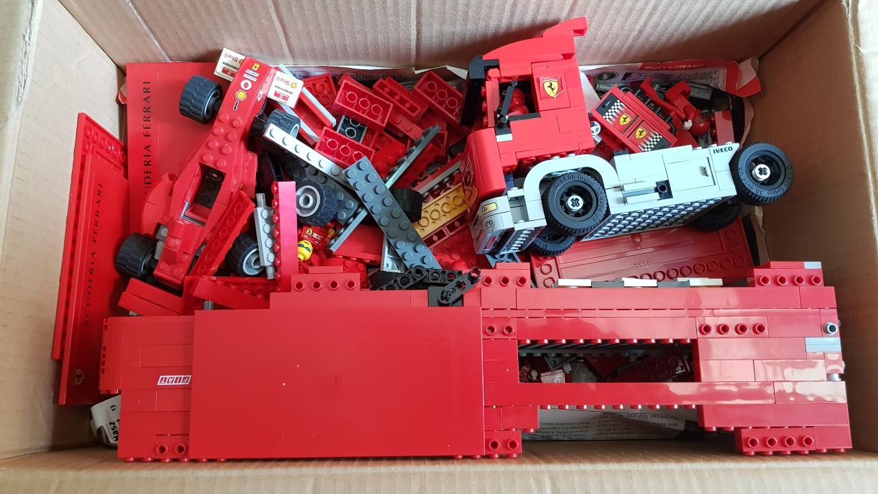 LEGO Racers 8654 Scuderia Ferrari Truck