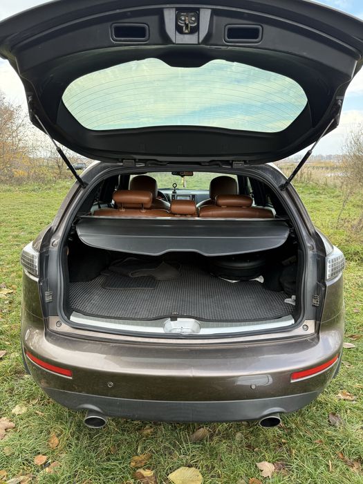 Продам автомобіль INFINITI FX35