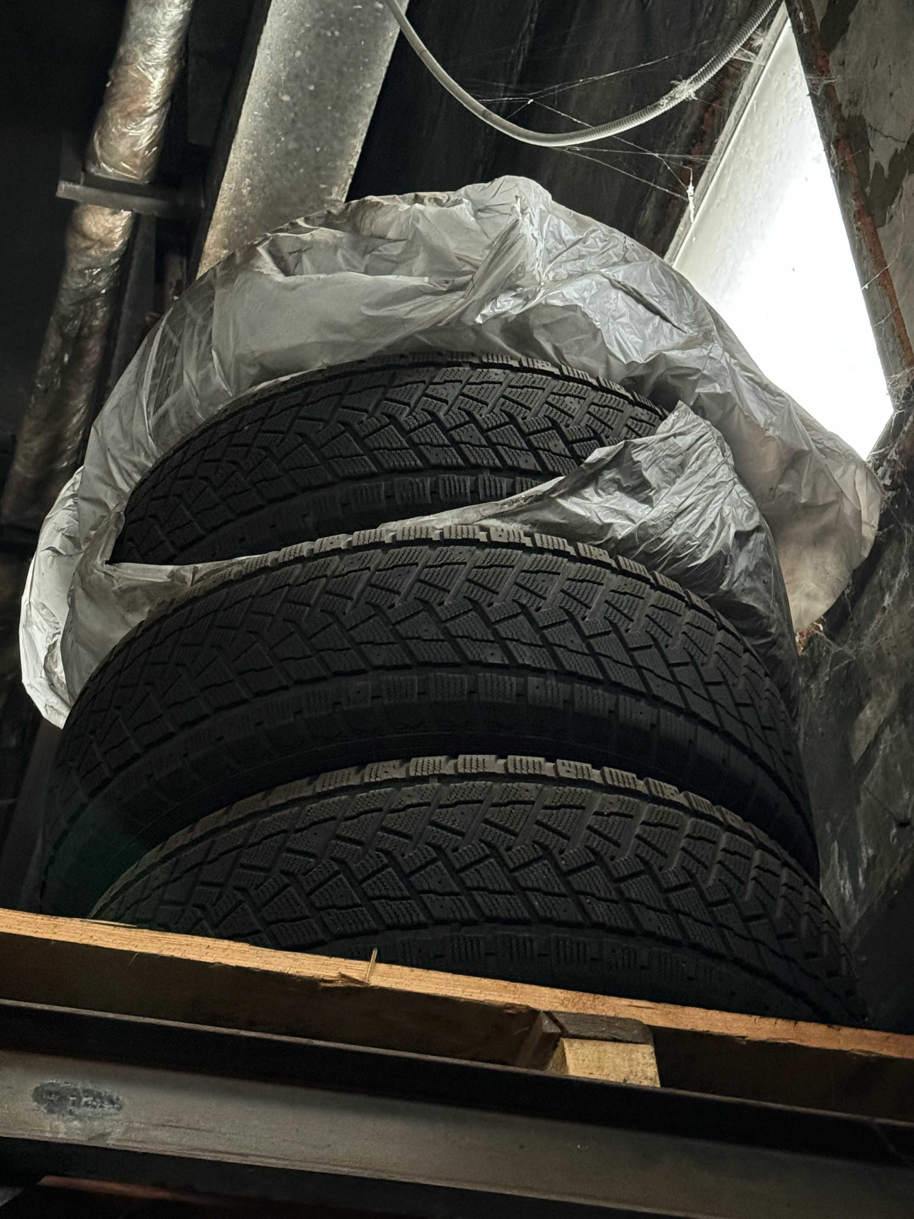Диски Toyota Hilux, Land Cruiser Prado R17 (ОРИГІНАЛ) с резиной